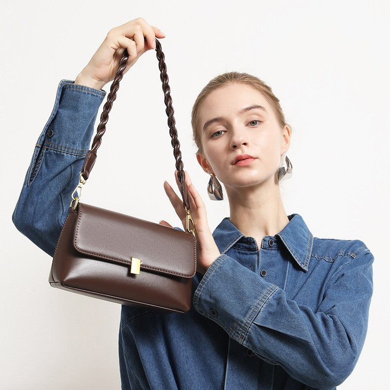 Essential Luxe Carry Bag