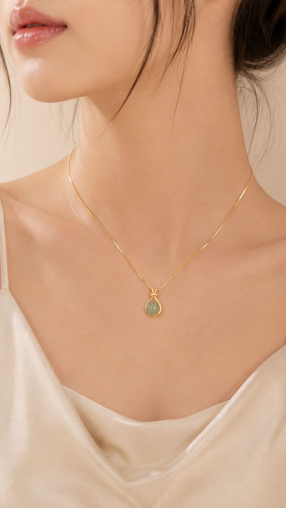 Lucky Pouch Jade Pendant Necklace