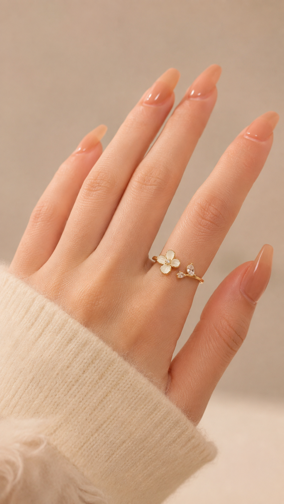 Fleur Pearl Zircon Ring