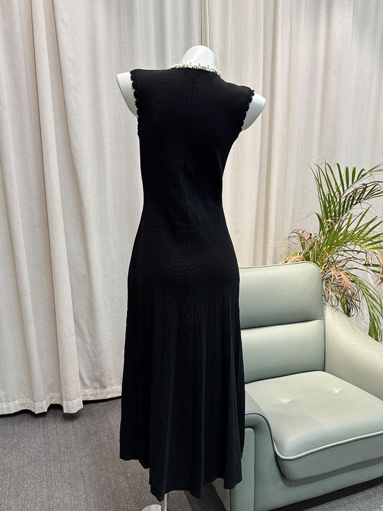 Noirelle Embroidered Knit Maxi Dress
