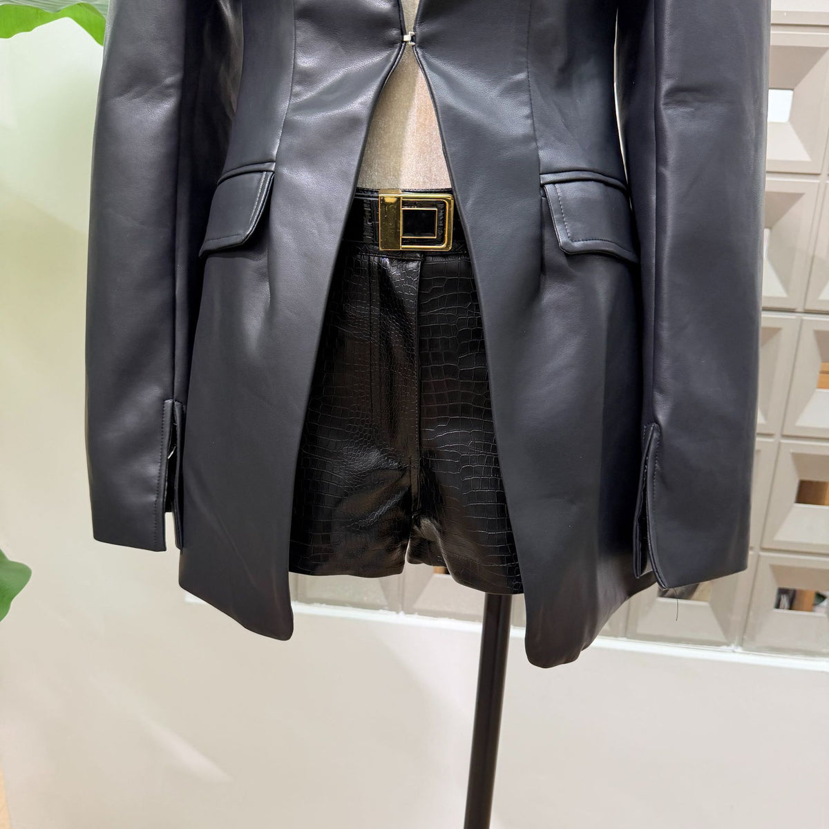 Rhea Faux-Leather Set