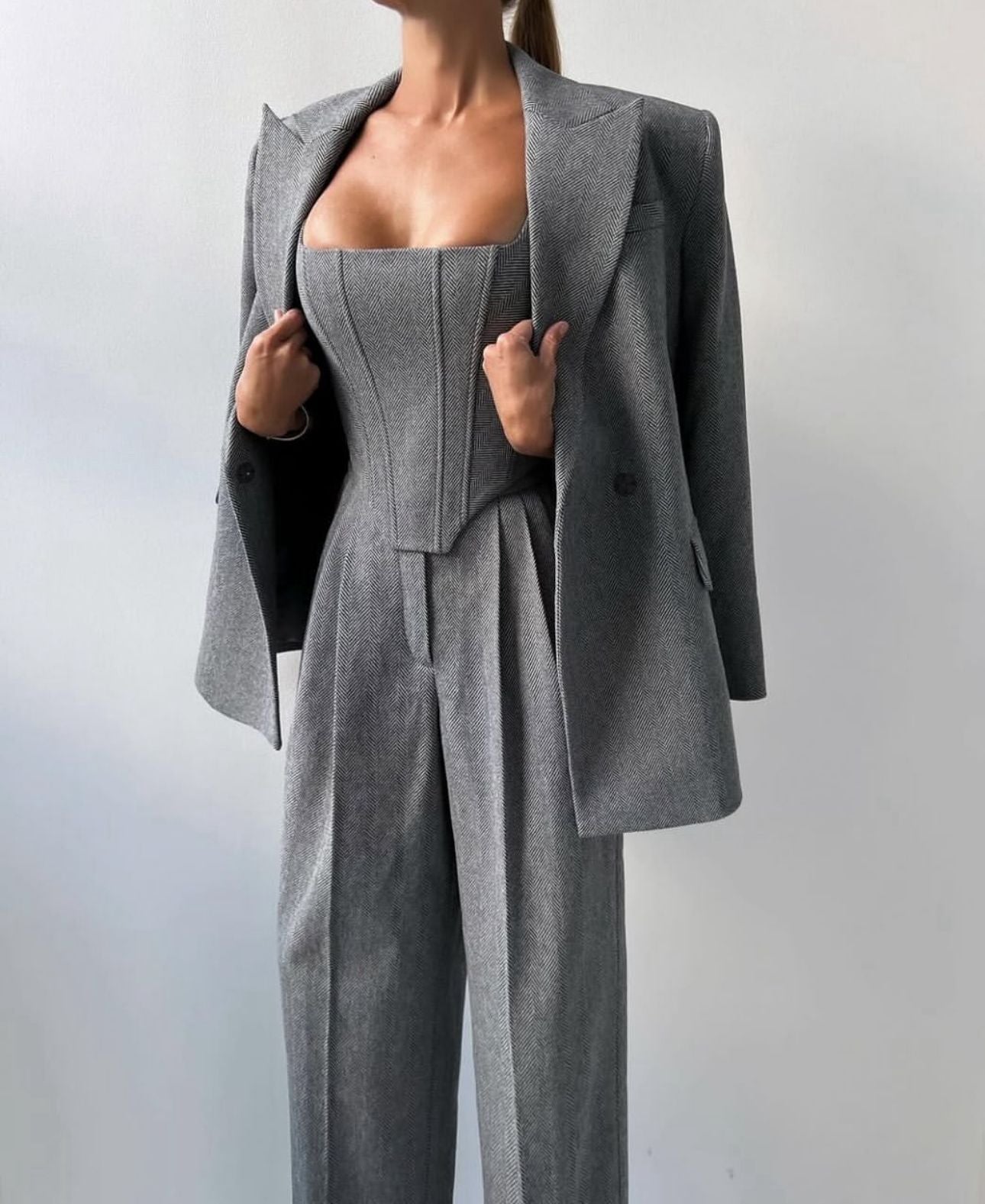 Triple grey set