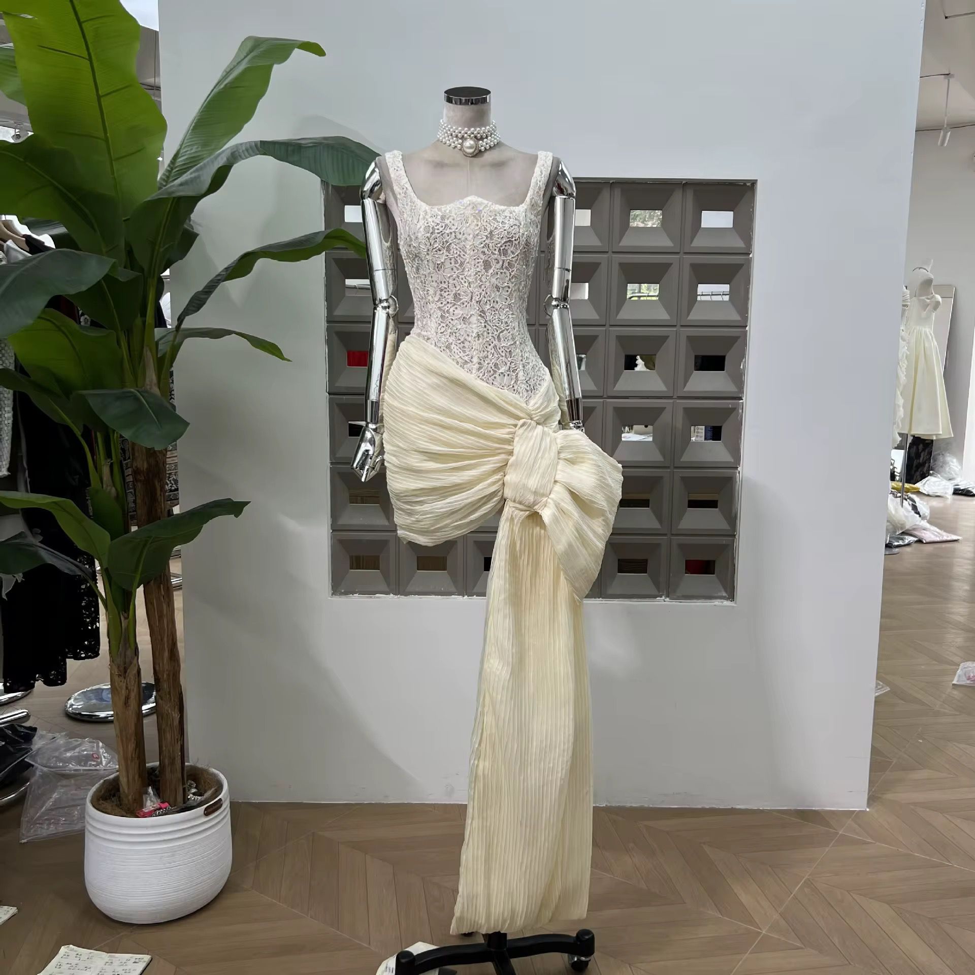 Elara dress