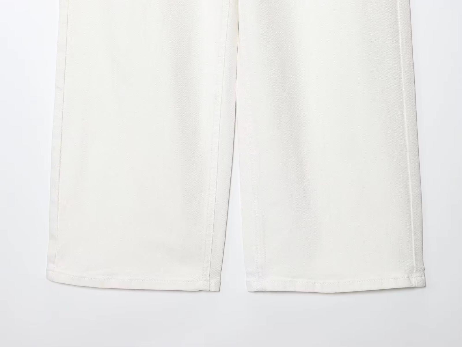 White Jeans with Belt