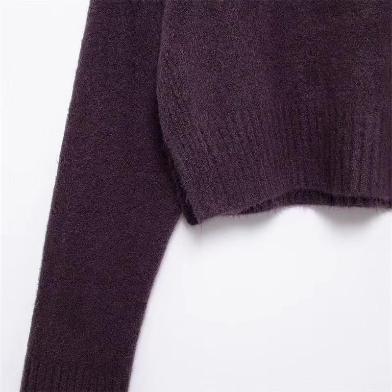Round neck sweater