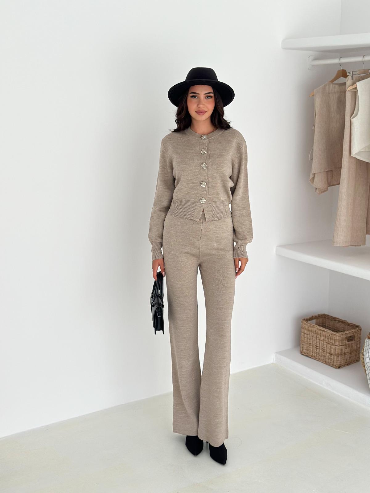 Statement Button Set