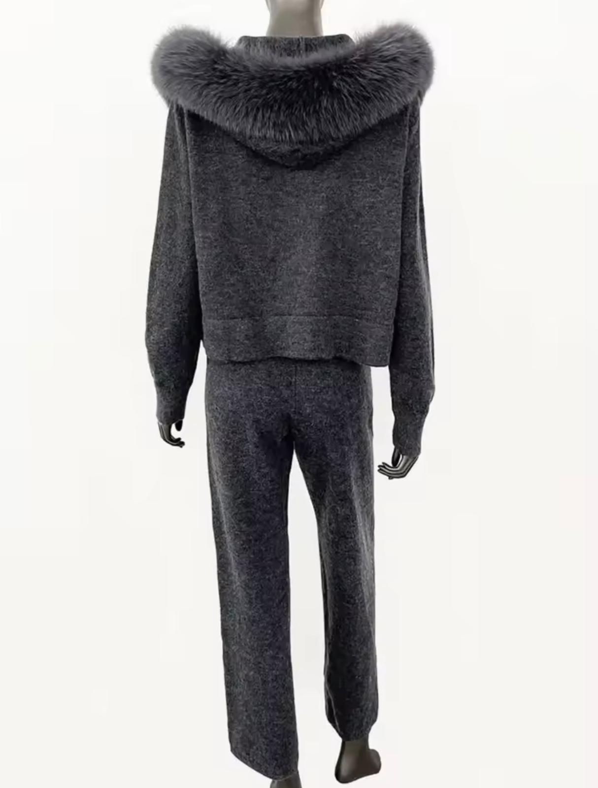 Luxe Fox Fur Hooded Lounge Se