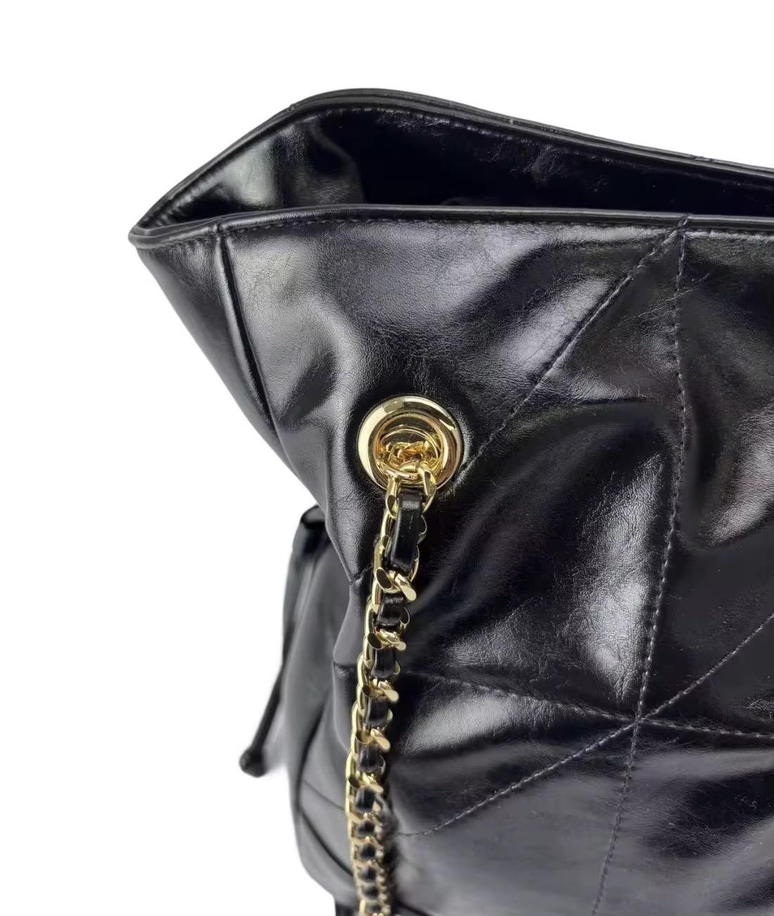 The Noir Chain Bag