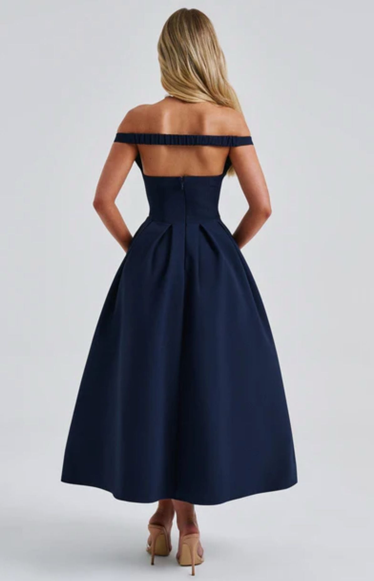 Elegant princess dress - MD Fashionwear