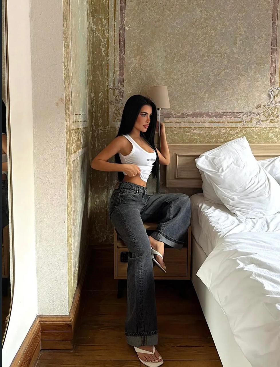 Anthracite High-Waisted Jeans