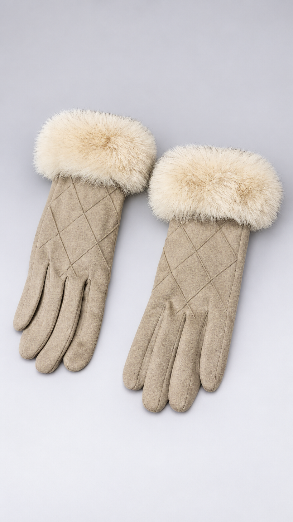 Eulalie Diamond-Quilt Gloves — Beige product only