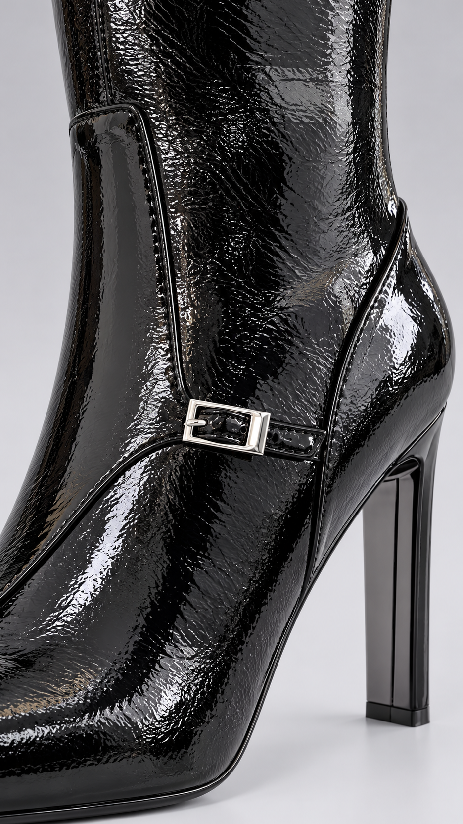 Ottavia Crinkle-Patent Boot — Black 9cm Fleece-Lined shoe detail