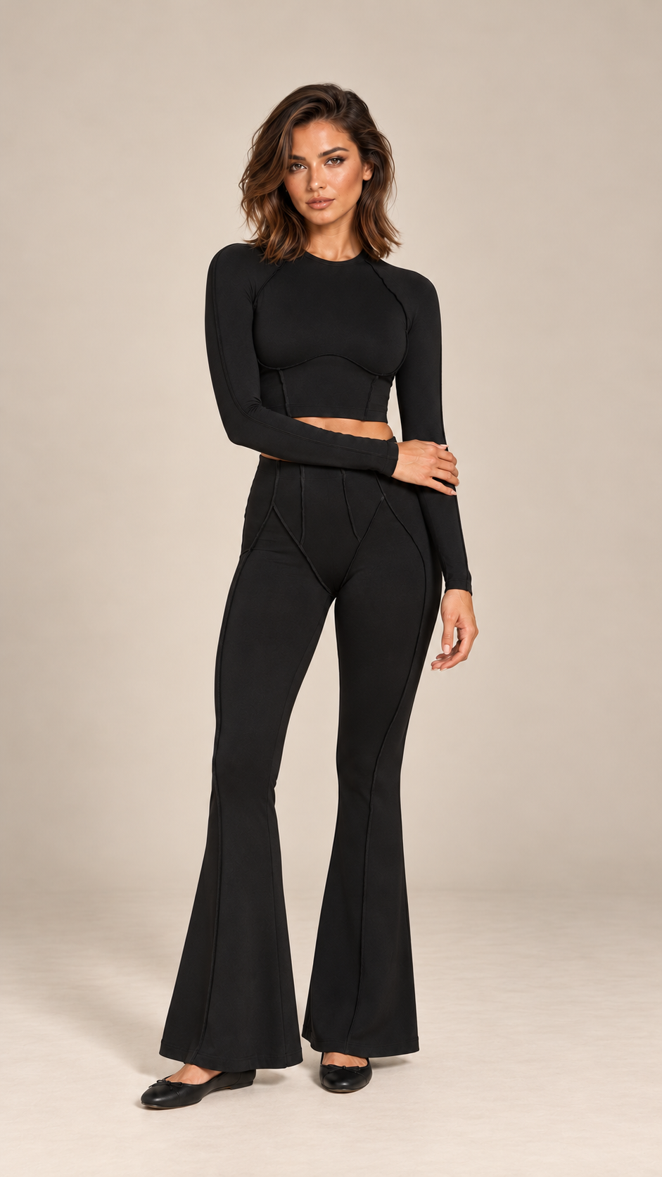 Tindra Seamline Flare Set — Black model front