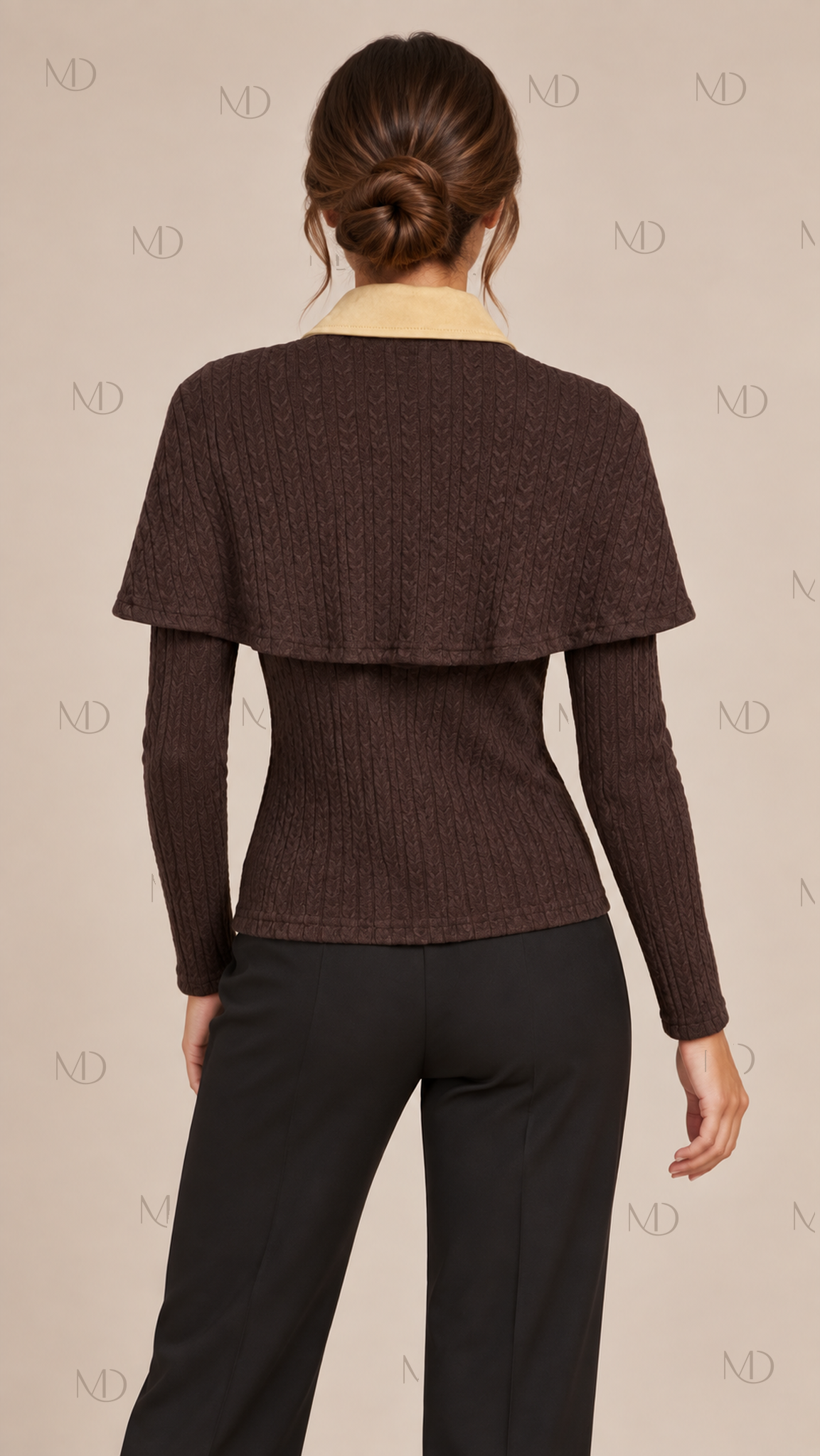 Yuzu Cable Knit Capelet Set — Brown model back