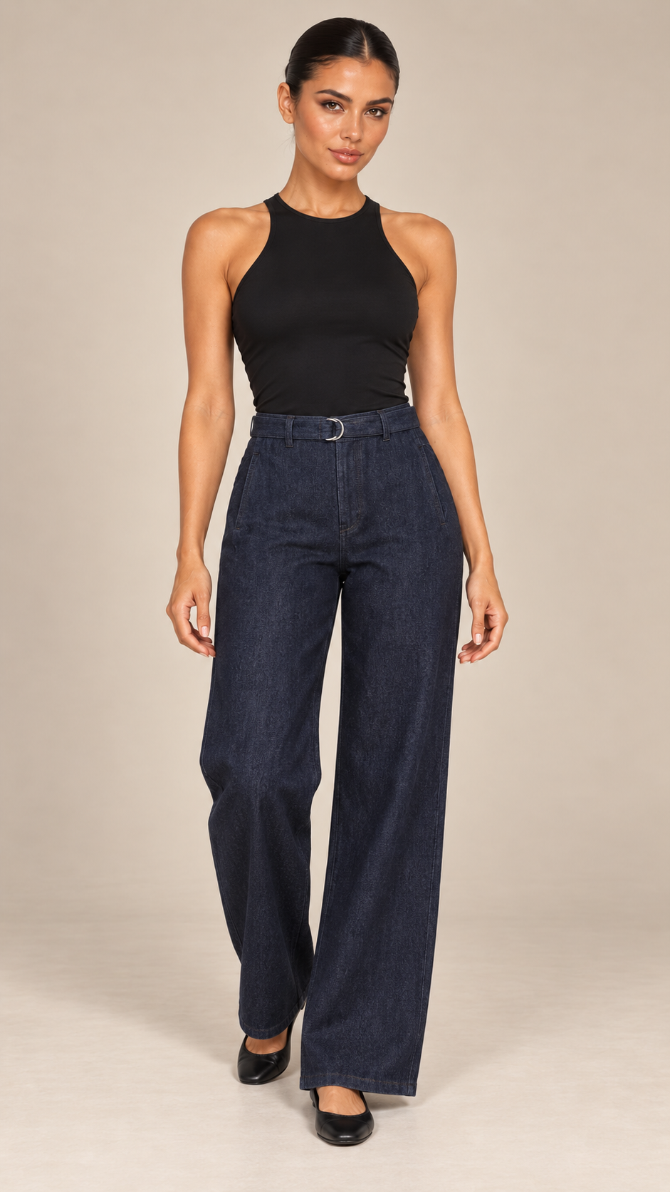 Annick D-Ring Jeans — Dark Blue model front