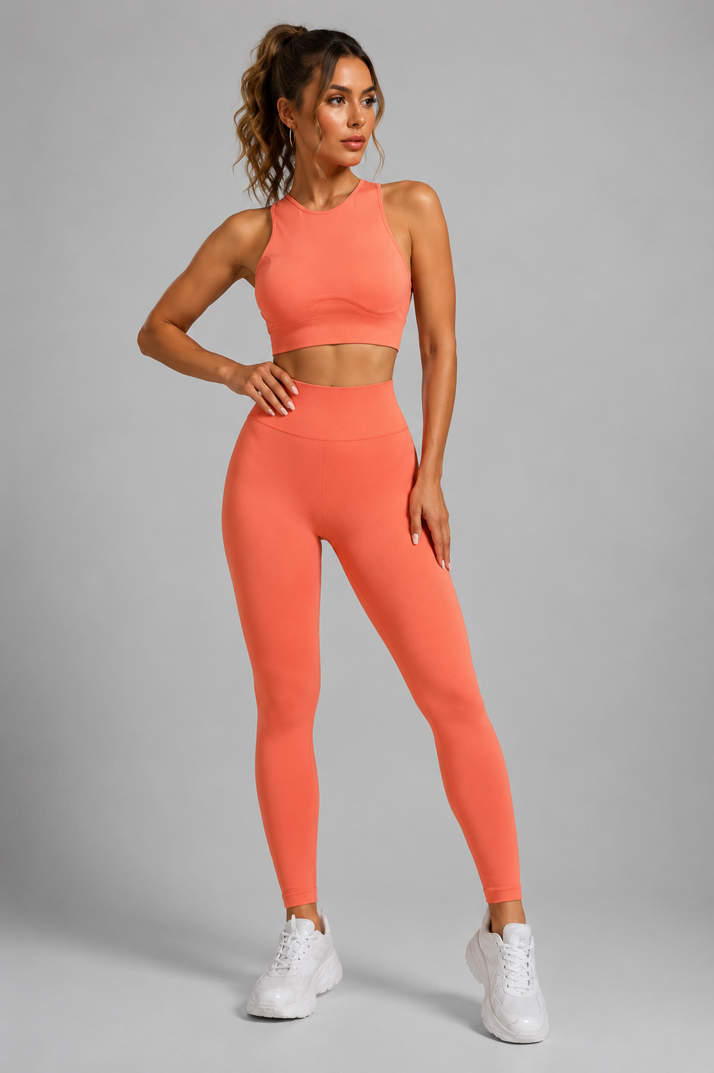 Tight-Fitting Seamless Set