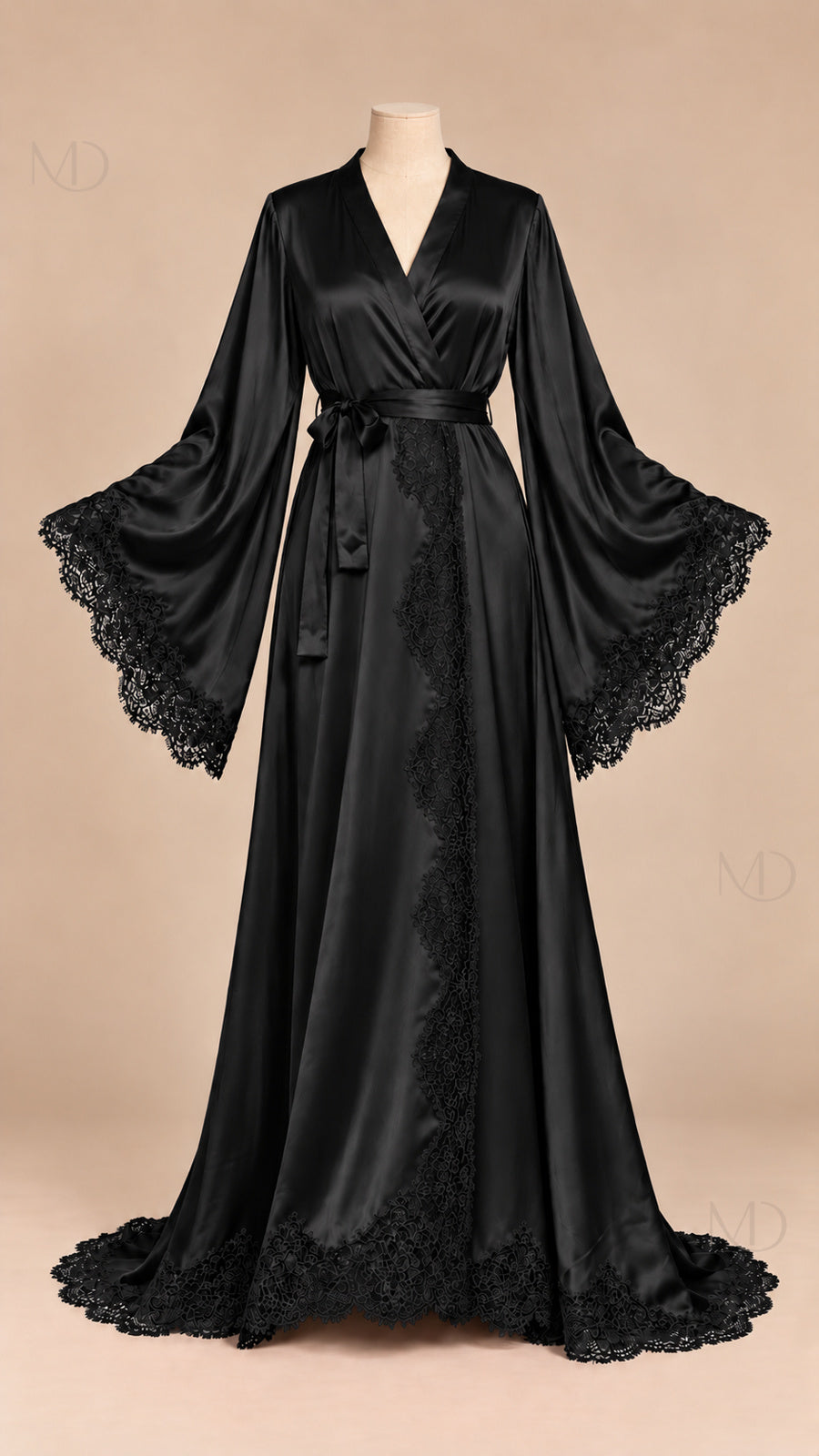 Isolde Lace Satin Robe black mannequin front