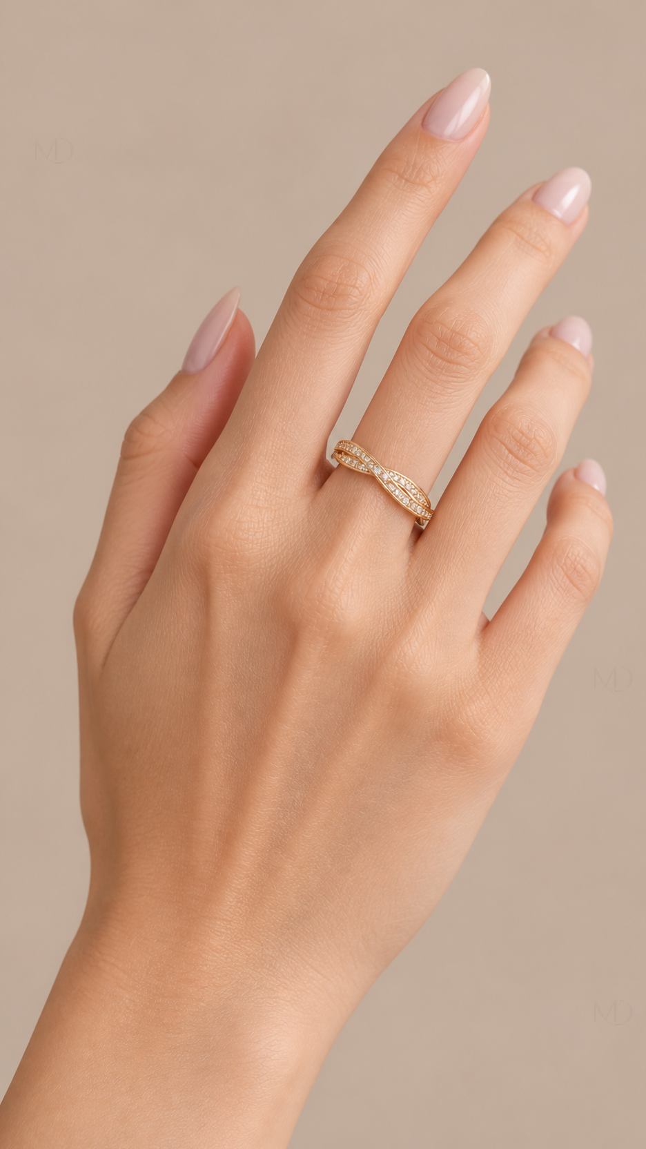 Noor Mobius Pave Ring — champagne gold 01 model