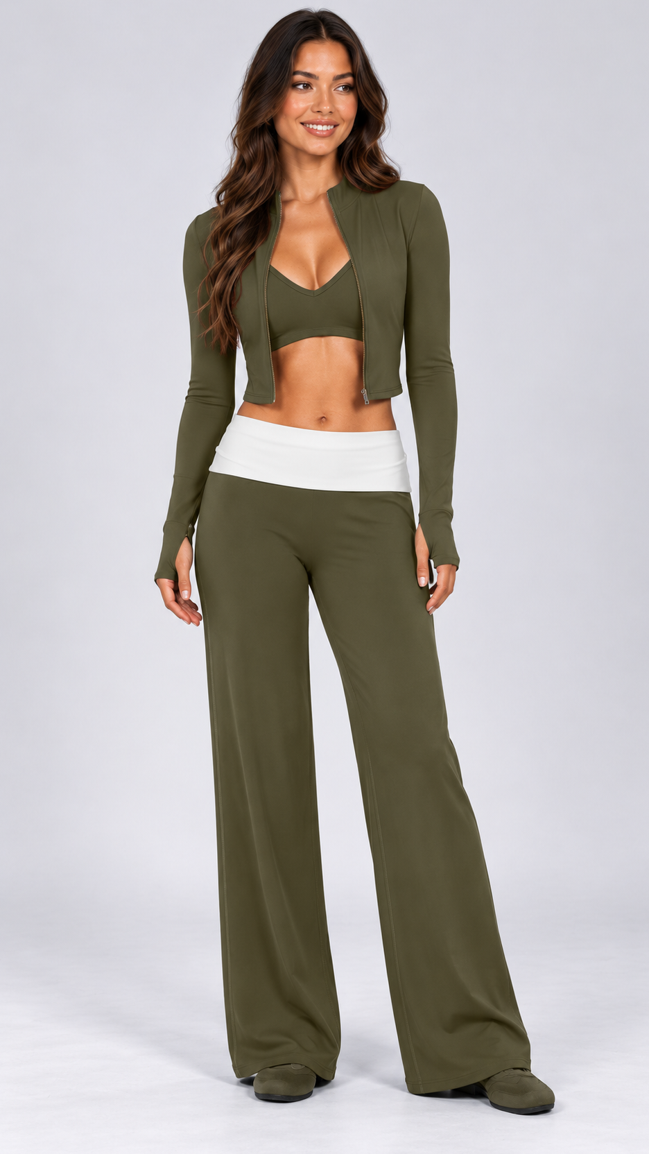 Odessa Colorblock Yoga Set — Misty Pine Green model front