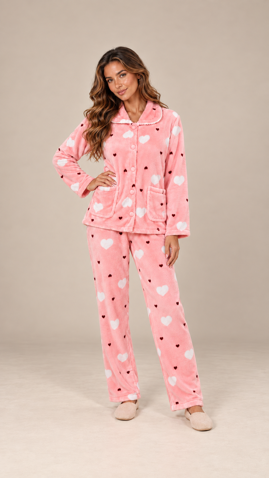 Eloise Fleece Pajama Set — Pink Hearts model front