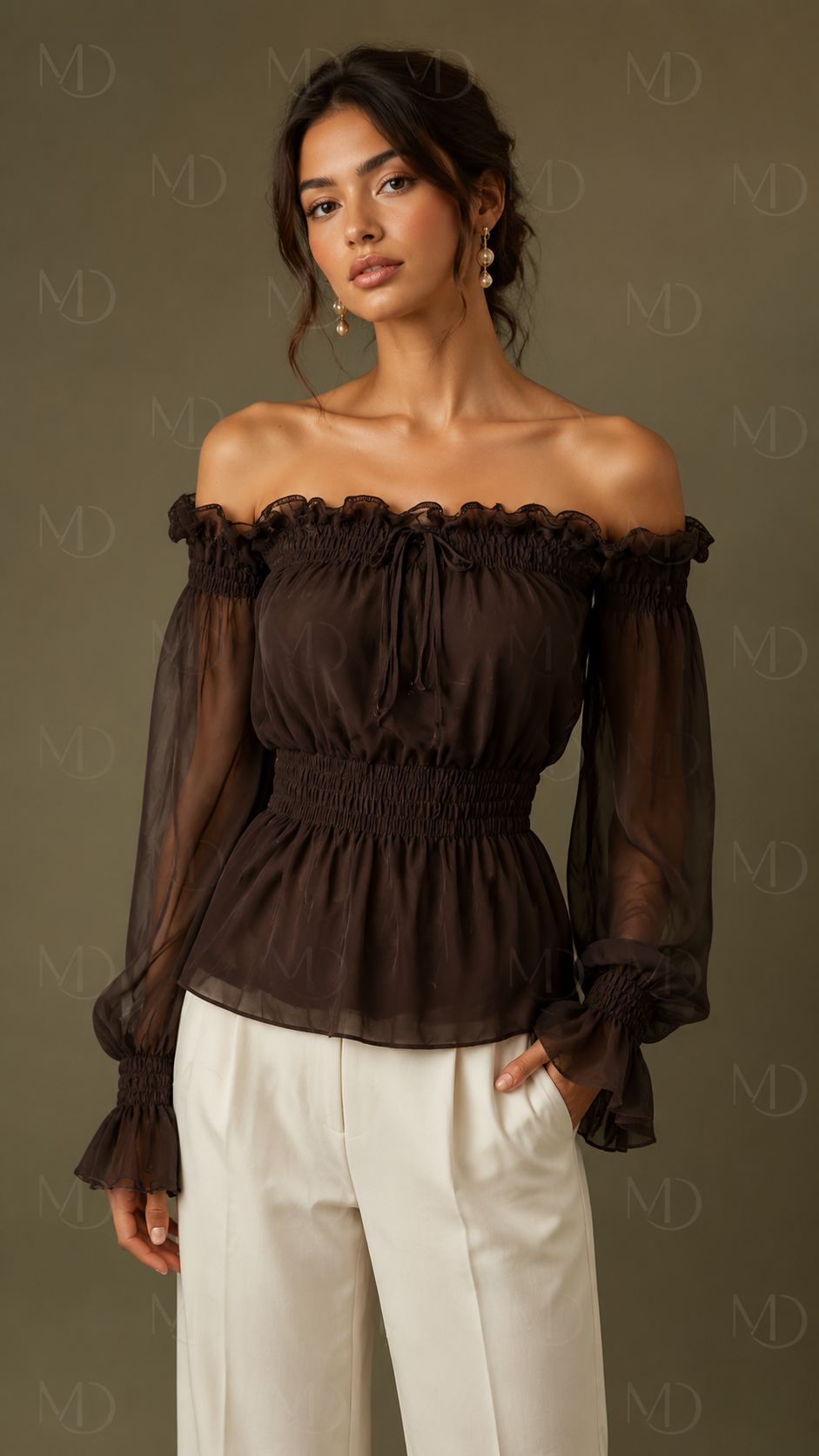 Saskia blouse front on model