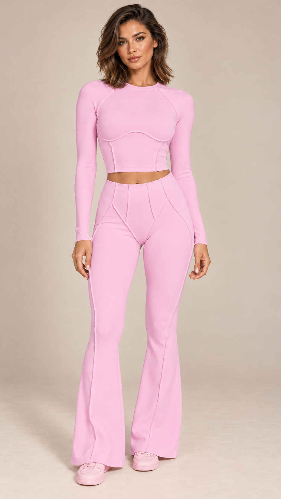 Tindra Seamline Flare Set — Soft Pink model front