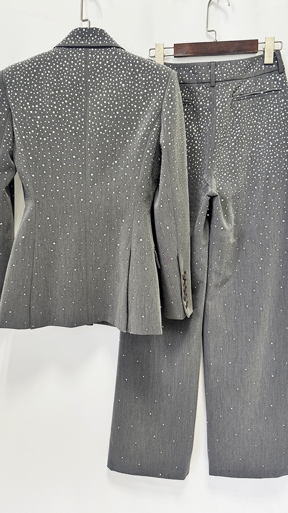 In-Stock 2026 New Model European and American Style Elegant Rhinestone Embellished High-End Gray One-Button Blazer and Pants Two-Piece Set — 8