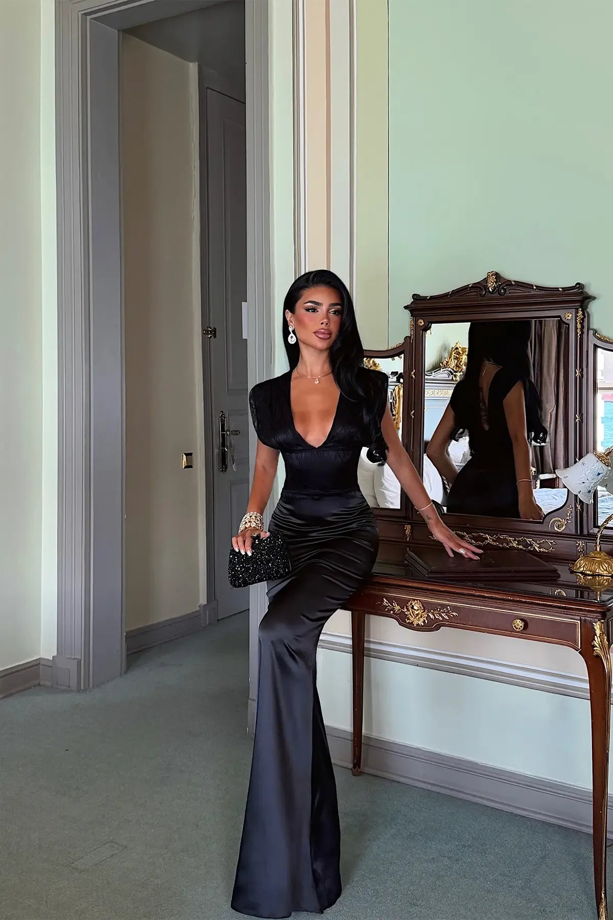 Black basic long dress ￼