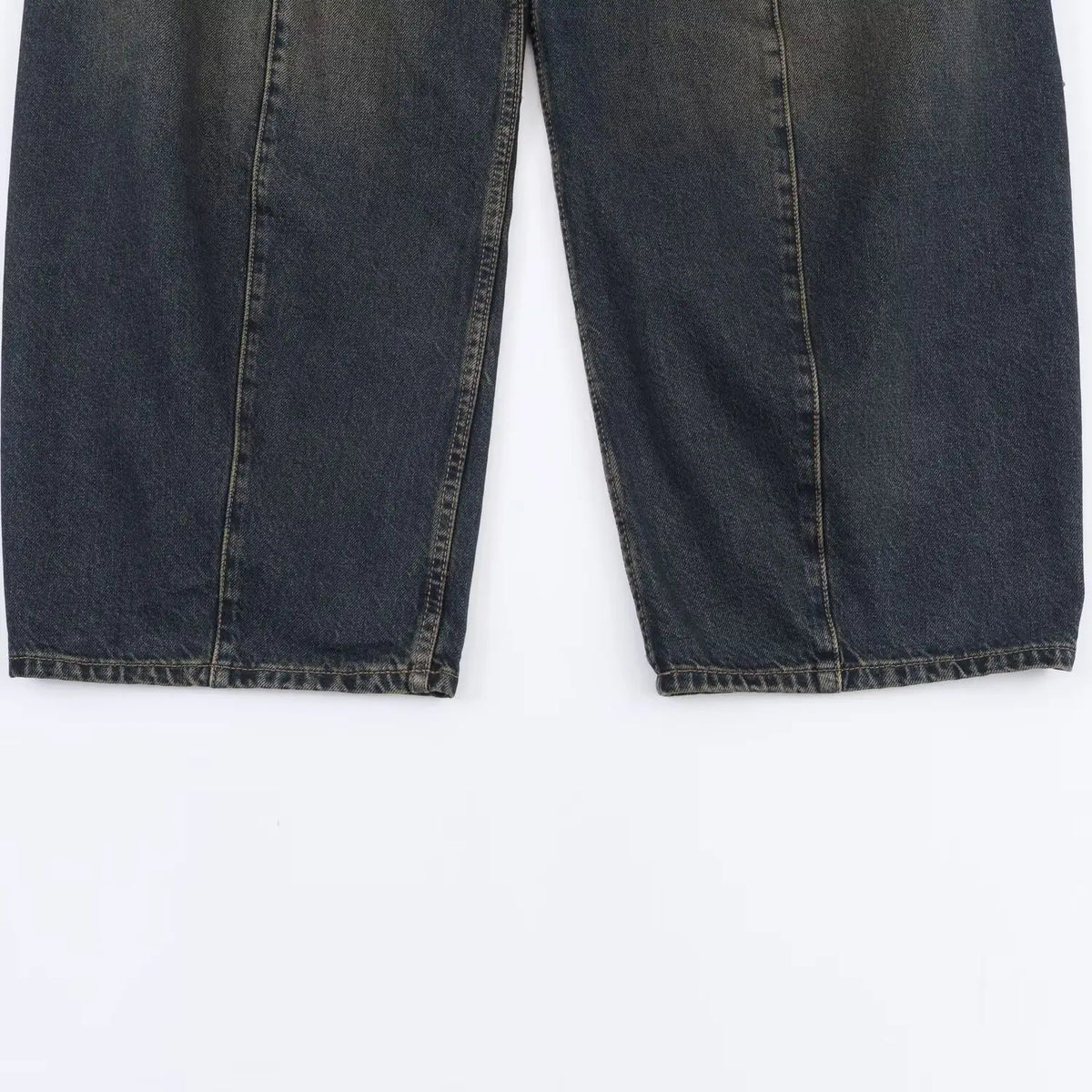 Henrike Whiskered Barrel Jeans