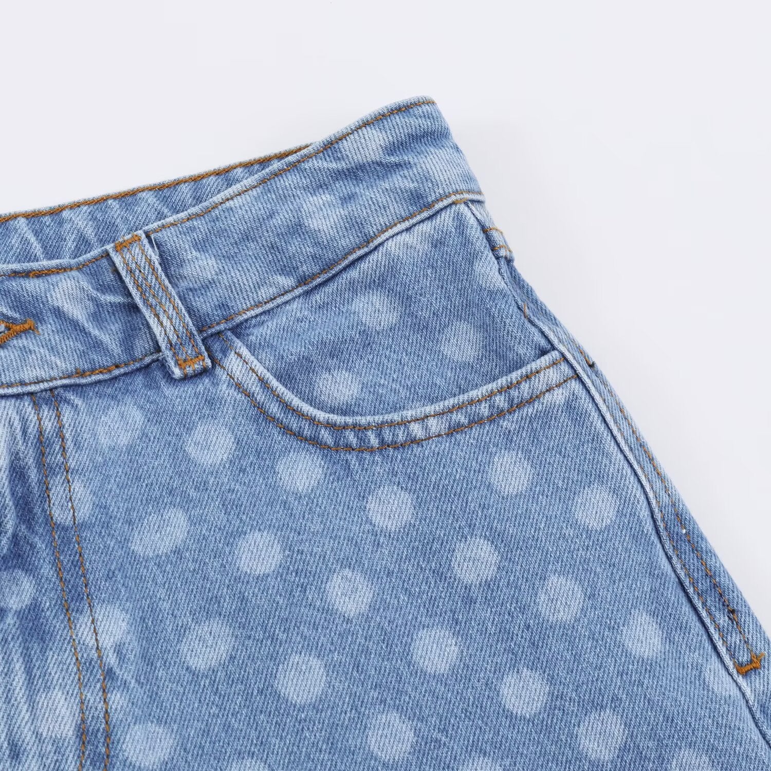 Light Wash Straight Leg Jeans