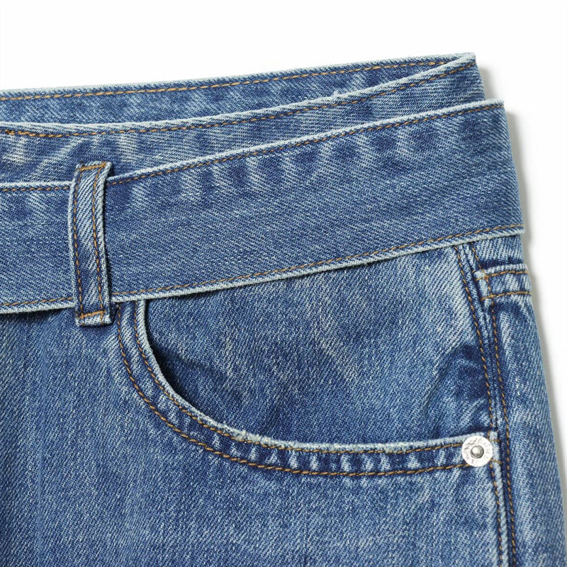 Pleated Wide Leg Jeans