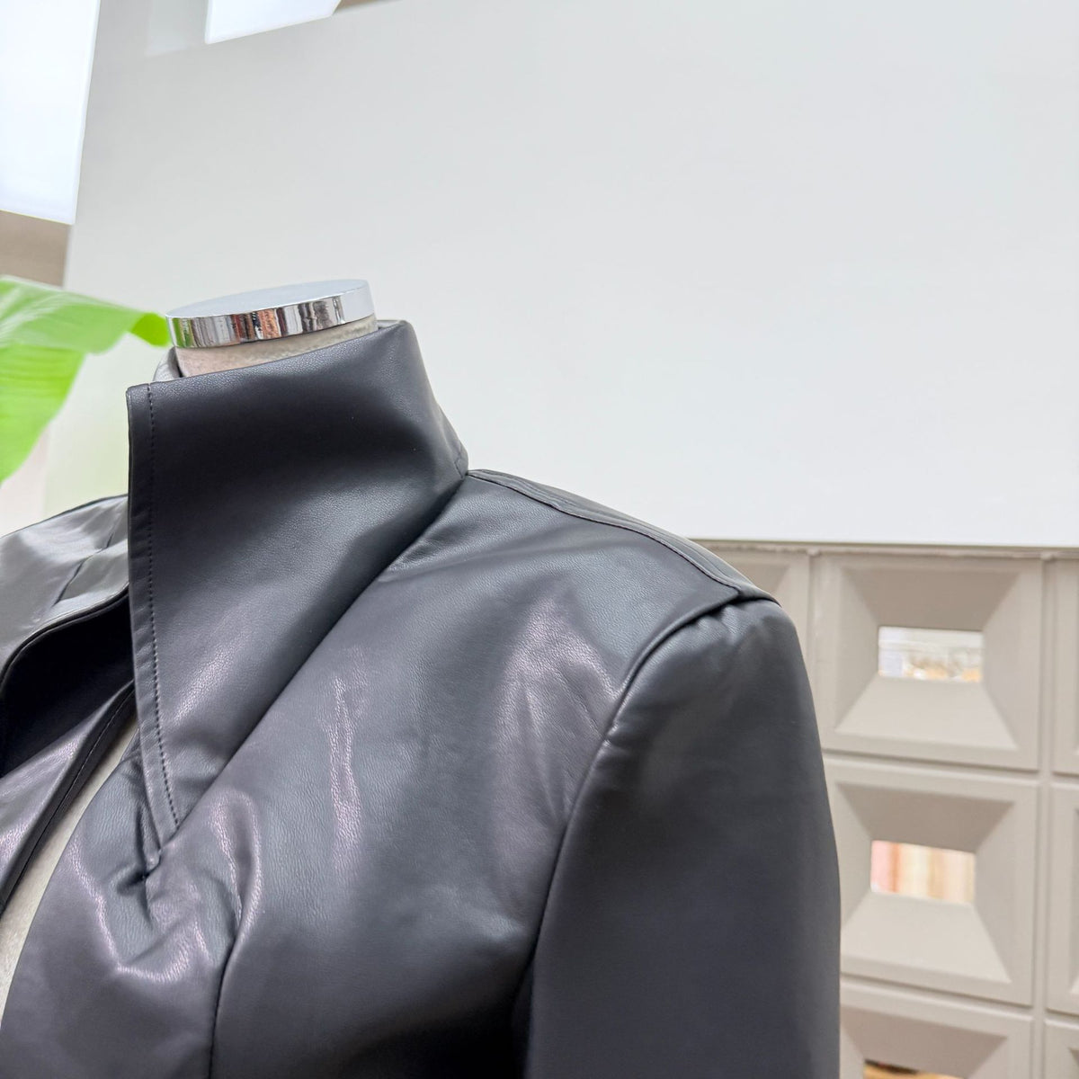 Rhea Faux-Leather Set