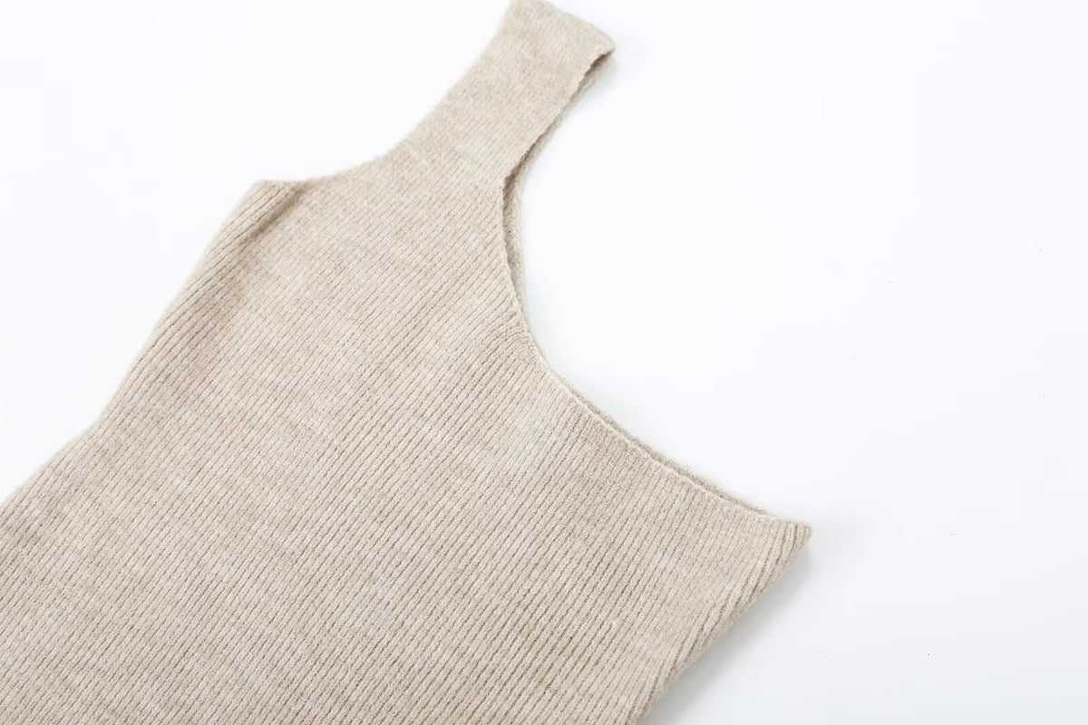 Gwenllian One-Shoulder Knit Set