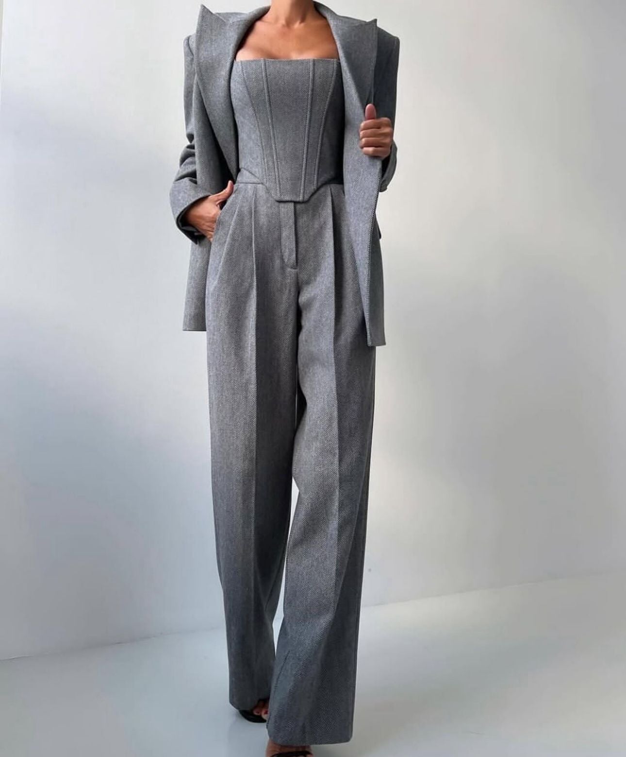 Triple grey set