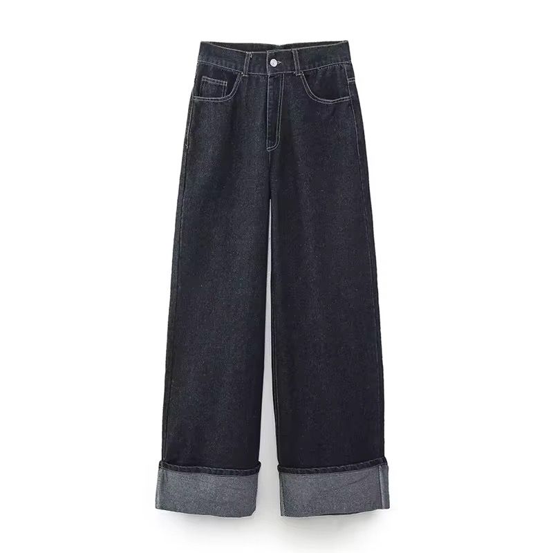 Loose jeans