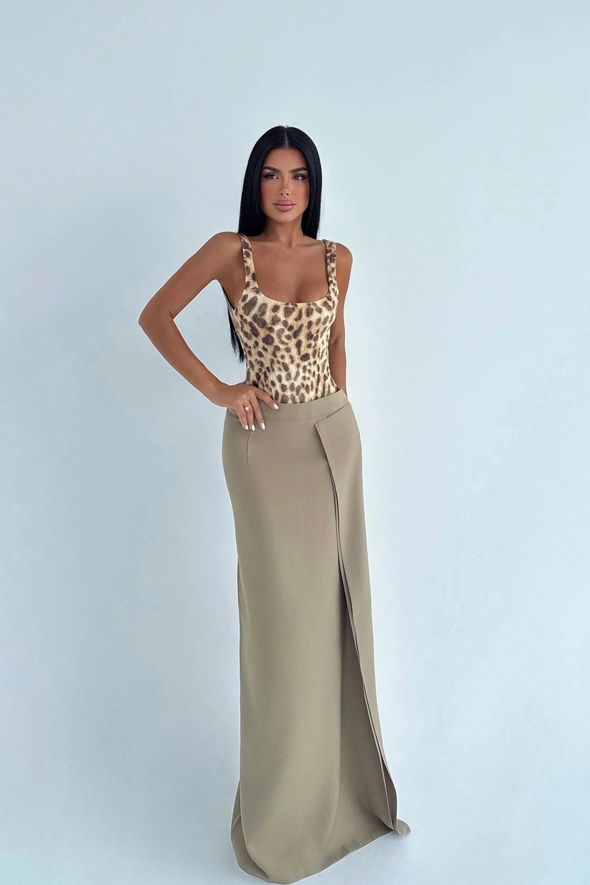 Slit Detailed Long Skirt