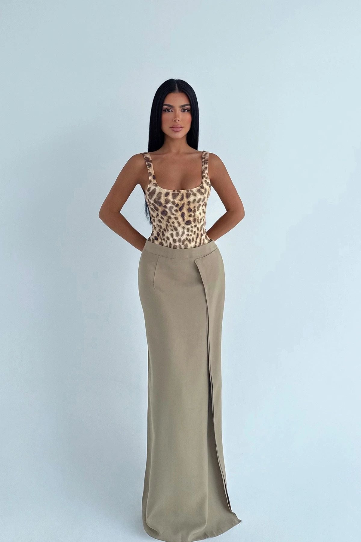 Slit Detailed Long Skirt