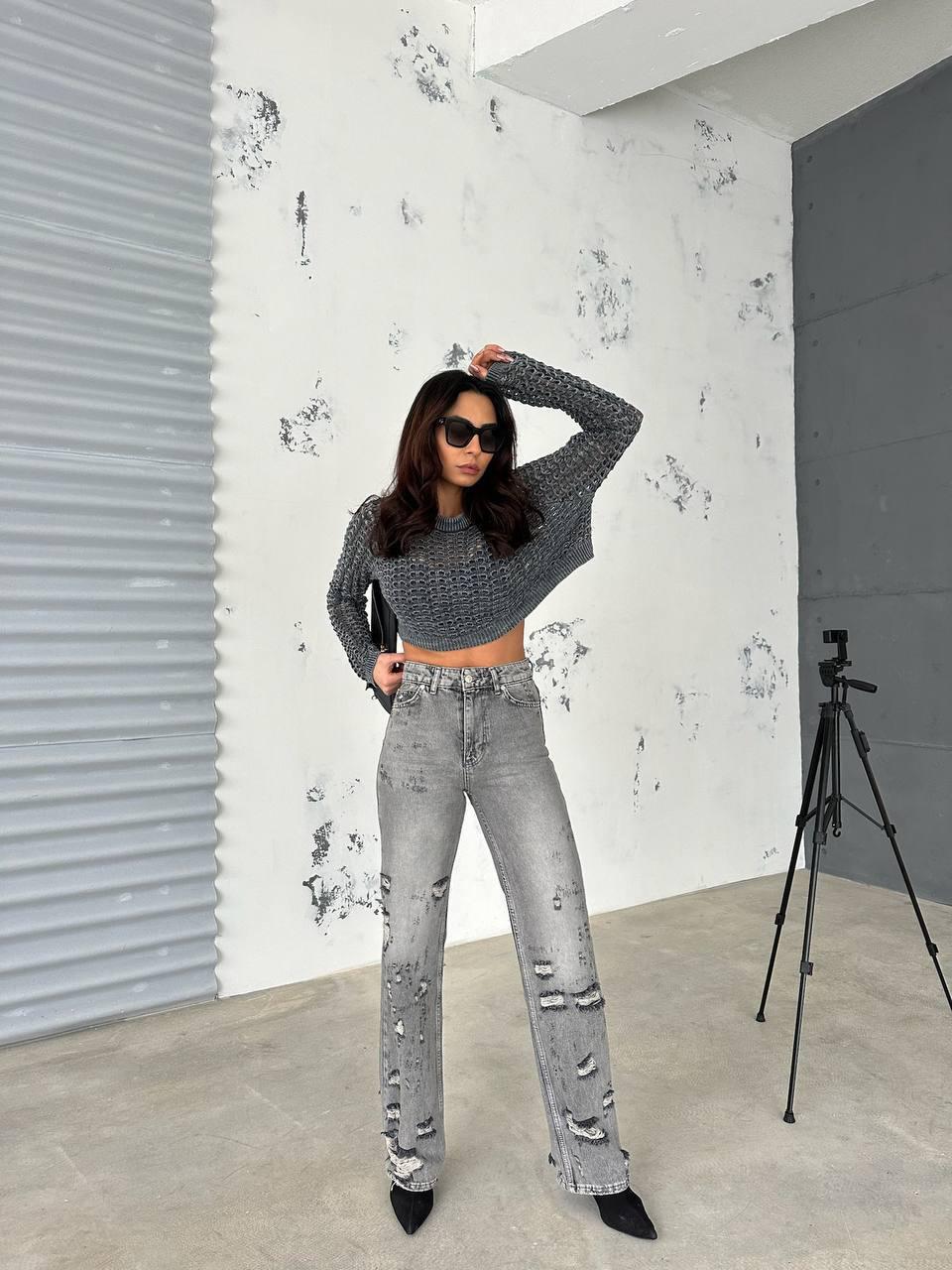Ava Straight Fit Jeans