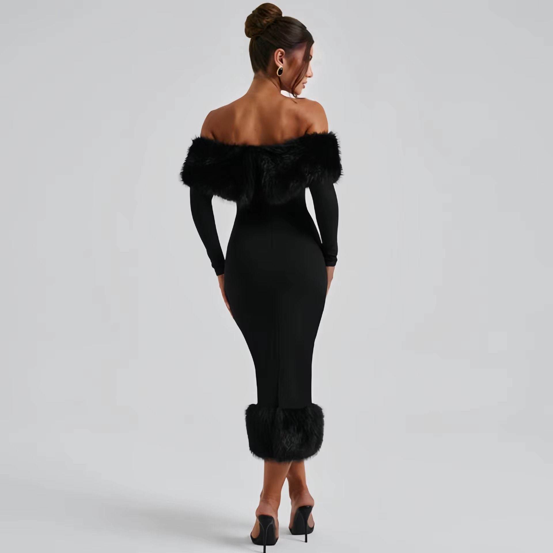 VillaNelle Long Dress