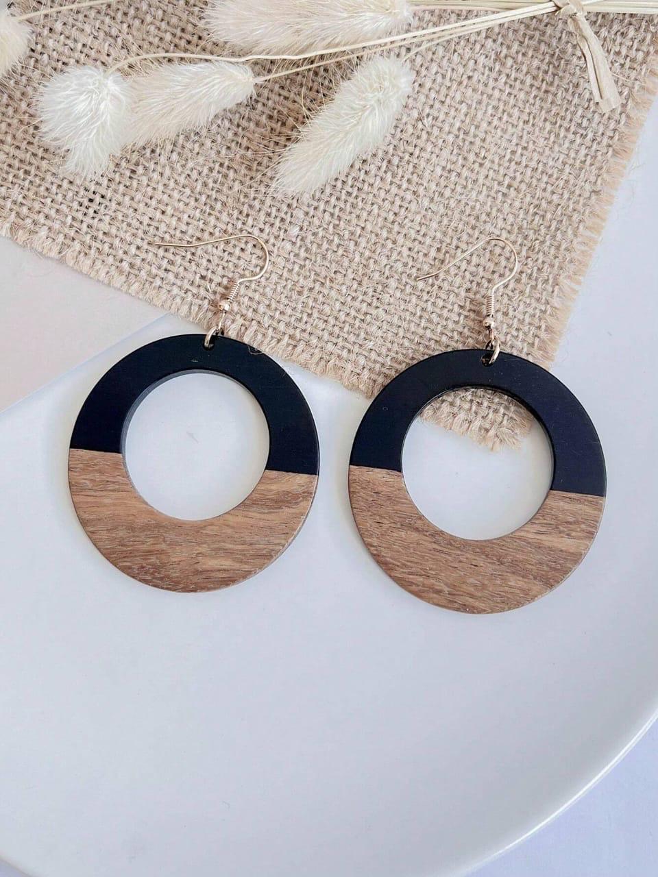 Round Earrings