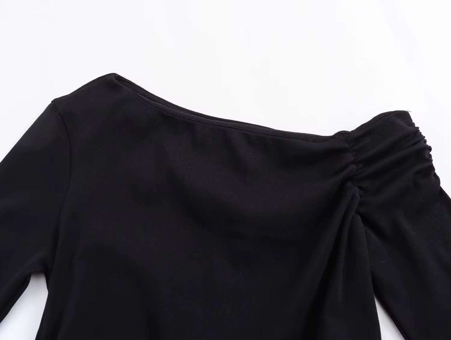 Sleeve pleated blouse