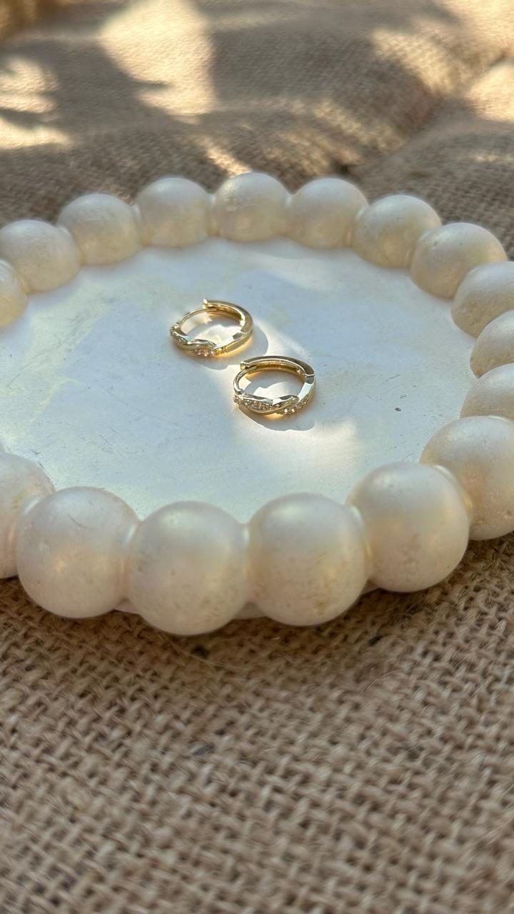 Circle Twist Hoops