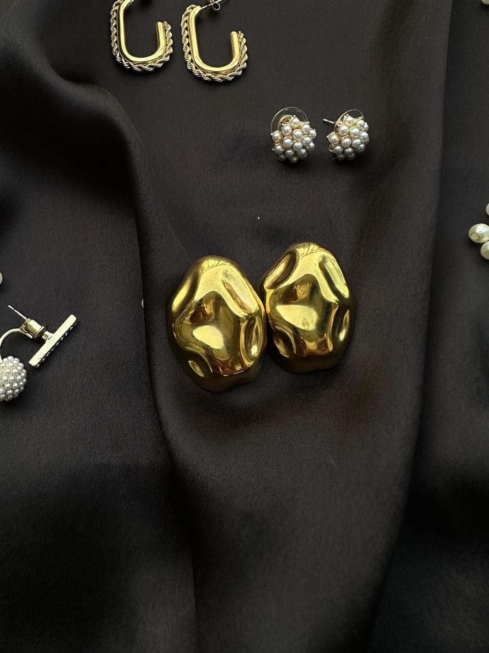 Round Earrings