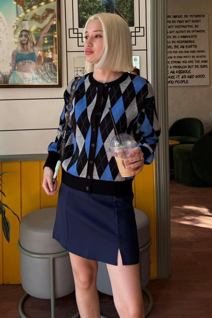 Isla Jacquard Botoned Sweater