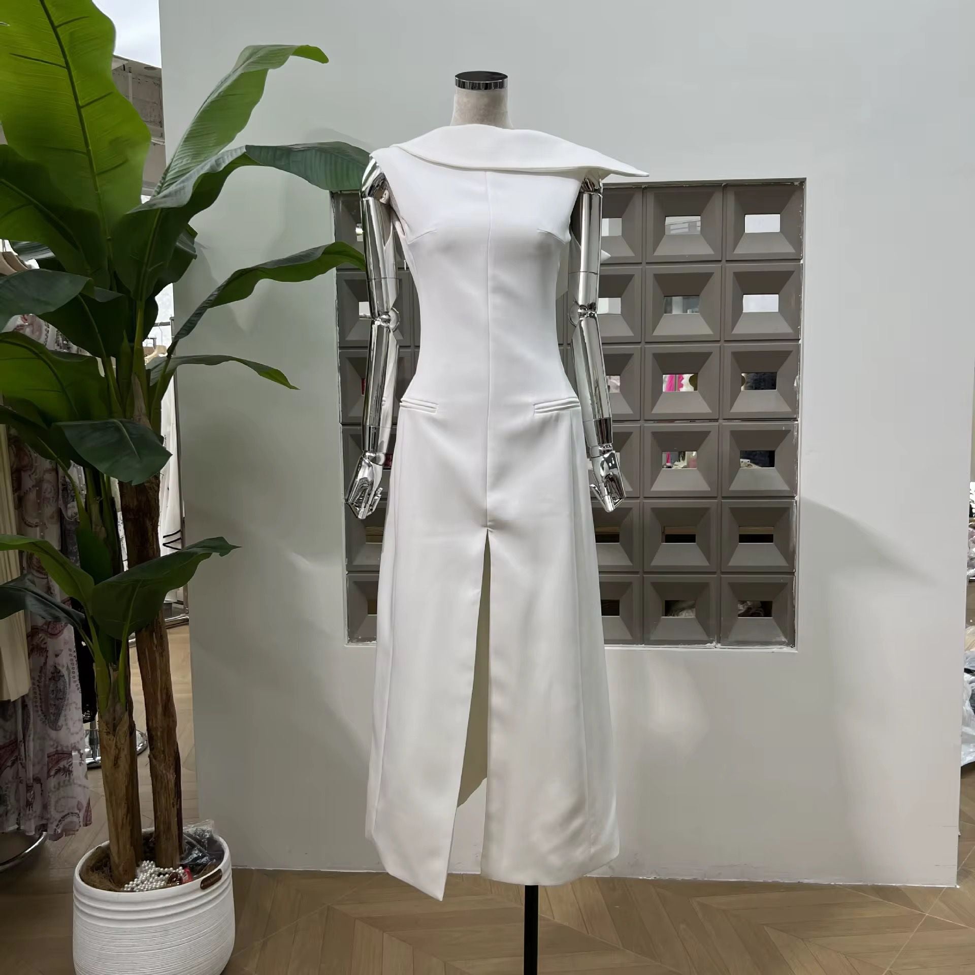 Slit Sleeveless dress