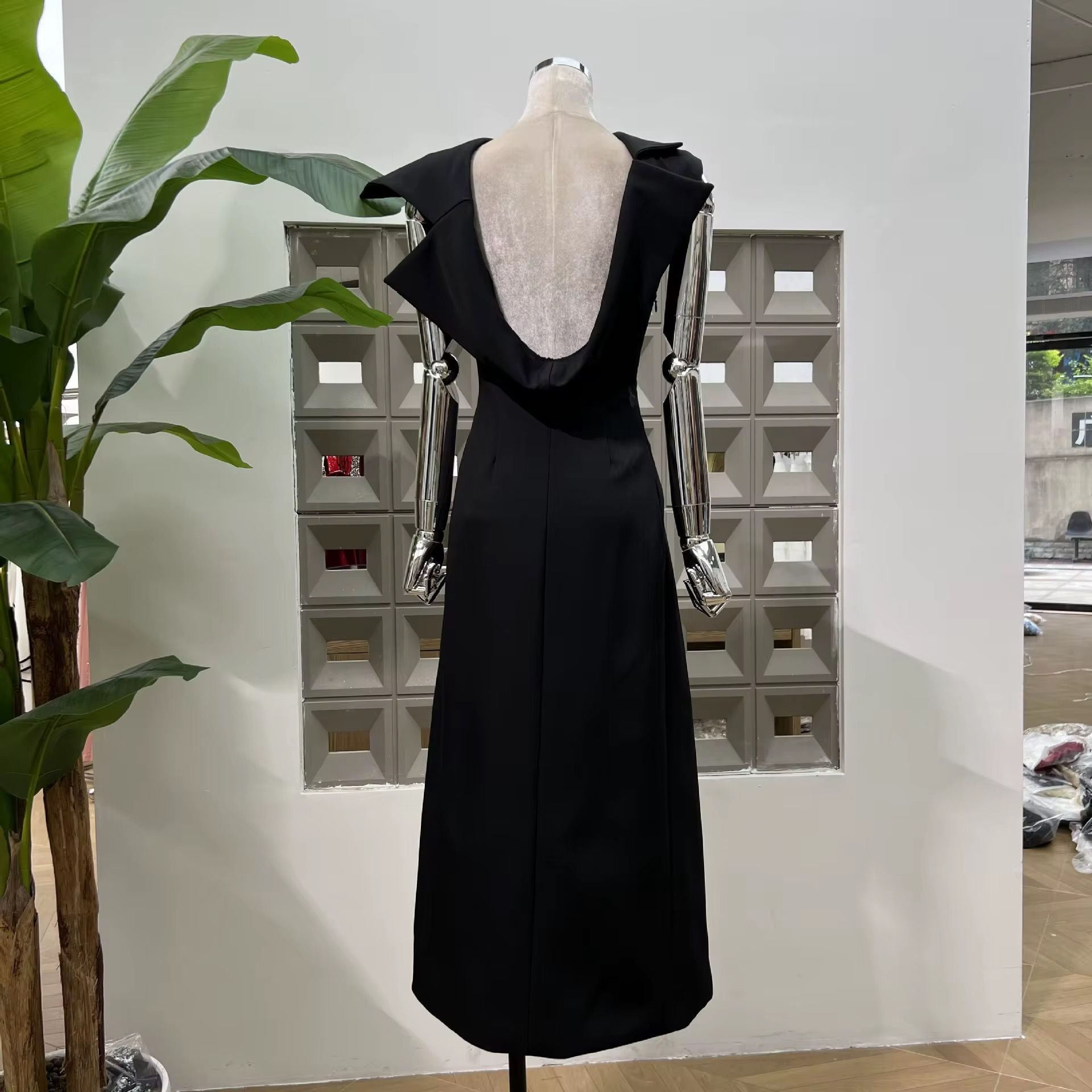 Slit Sleeveless dress