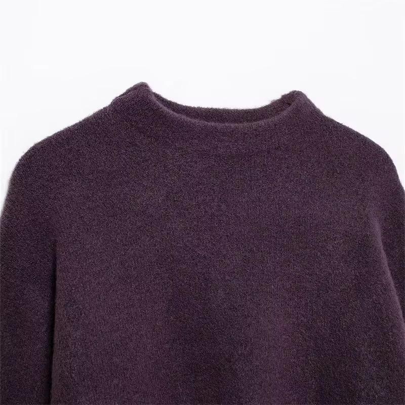 Round neck sweater