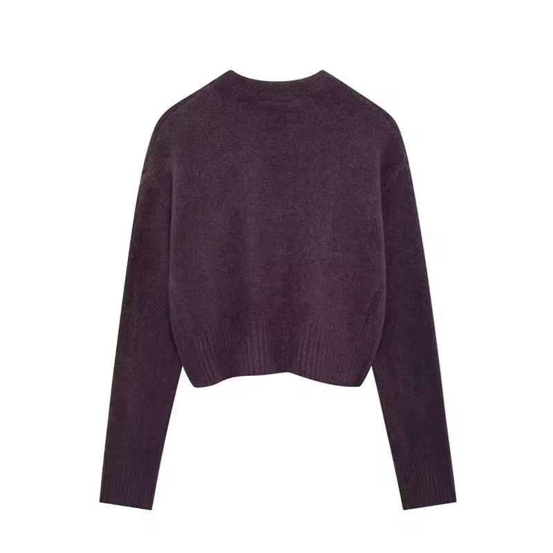 Round neck sweater