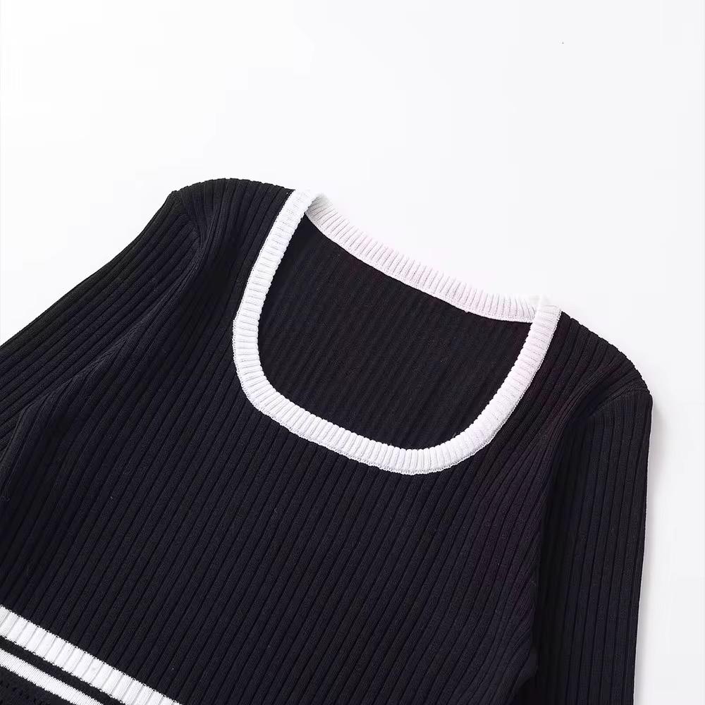 Ruffle Edge Charm Blouse