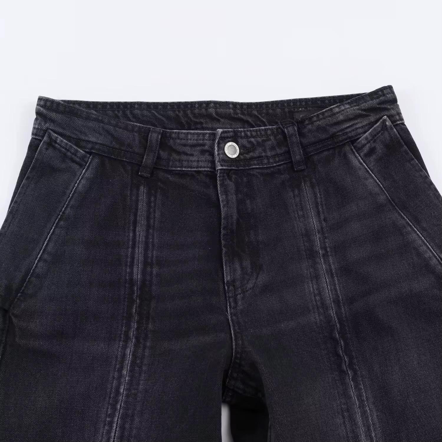 Mid-waisted wide leg jeans